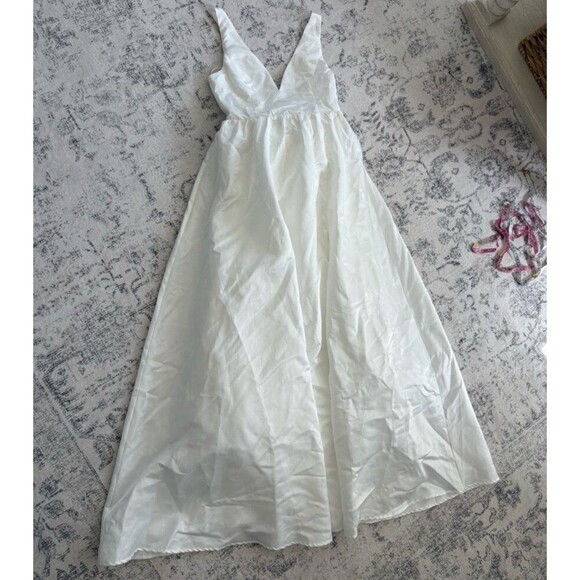 Lulu's Elegant White Wedding Dress - Picture 3 of 13